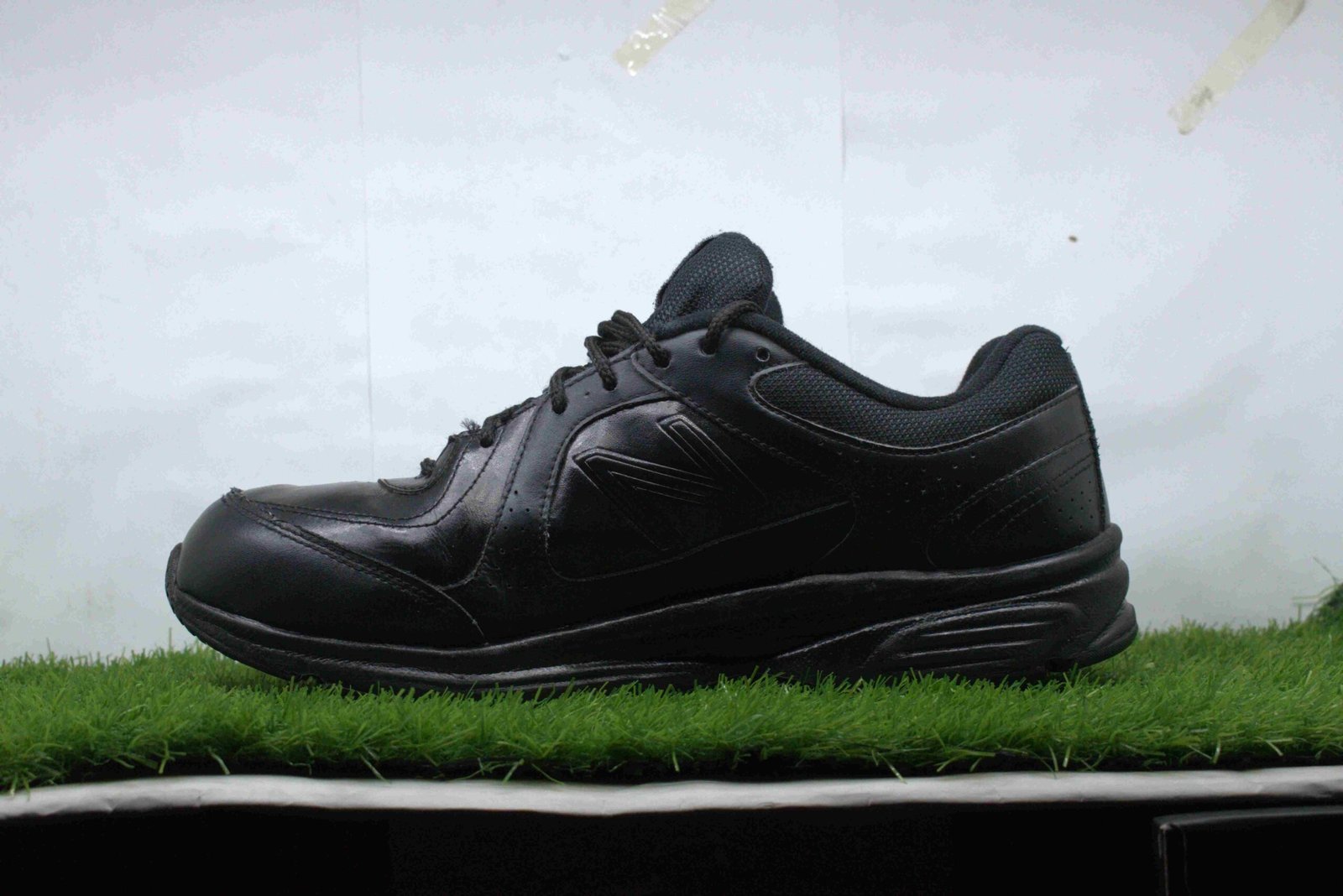 New Balance MX608v5 Slip Resistant
