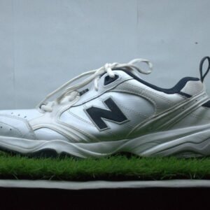 New Balance 624
