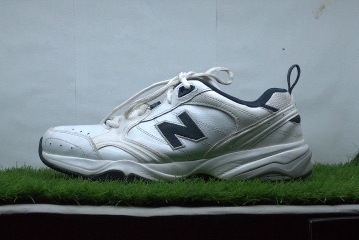 New Balance 624