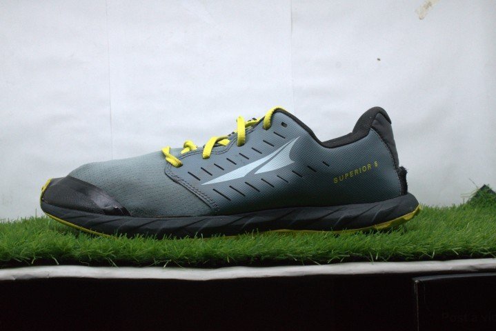 Altra Men's Superior 5 Trial Running Shoe