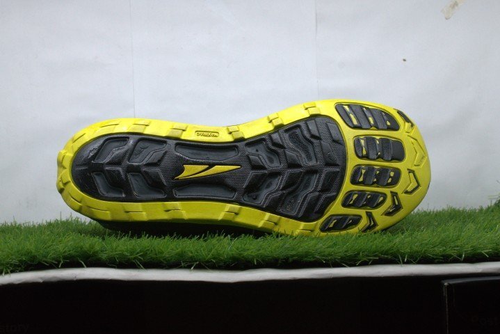 Altra Men's Superior 5 Trial Running Shoe - Image 3