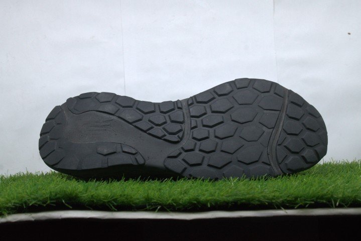 New Balance 520 V7 Running Shoe - Image 3
