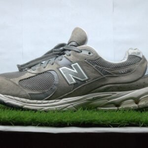 New Balance 2002R
