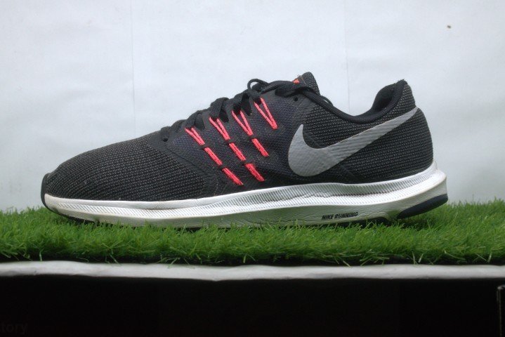 Nike Running Shoes Run Swift