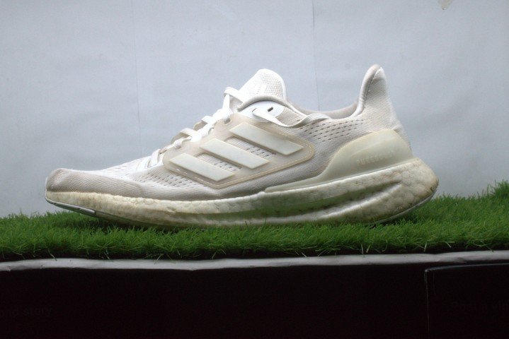 Adidas PureBoost 23